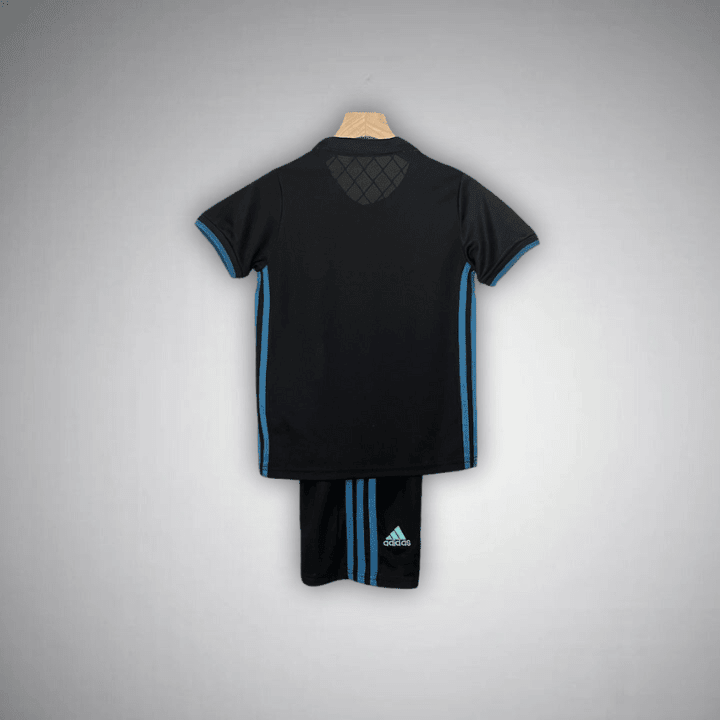 17/18 Real Madrid Away Premium Kids Size Kit