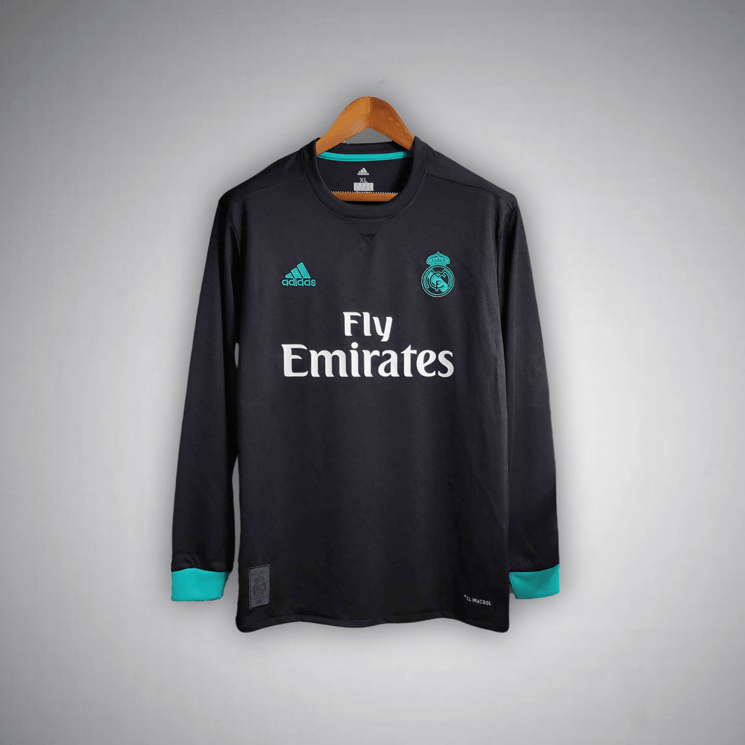 17/18 Real Madrid Long Sleeve Away Kit