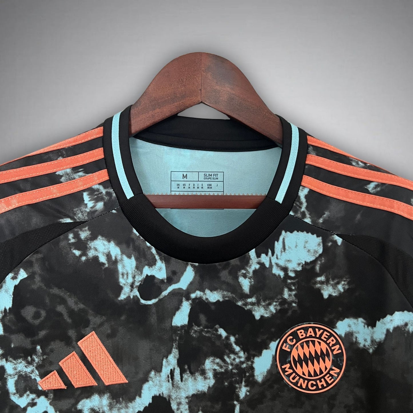 24/25 Bayern München Away Premium Kit