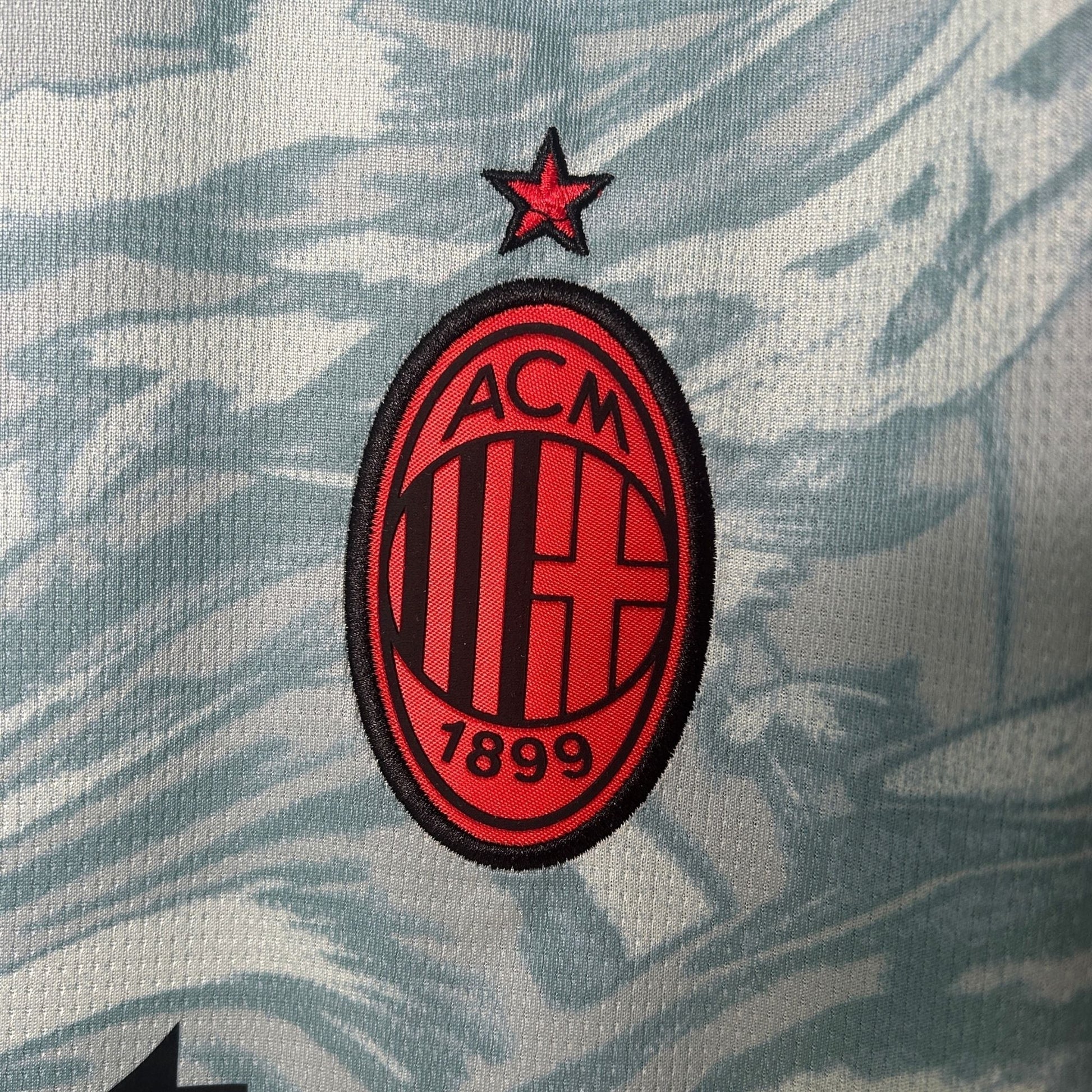 25/26 AC Milan Goalkeeper Kit