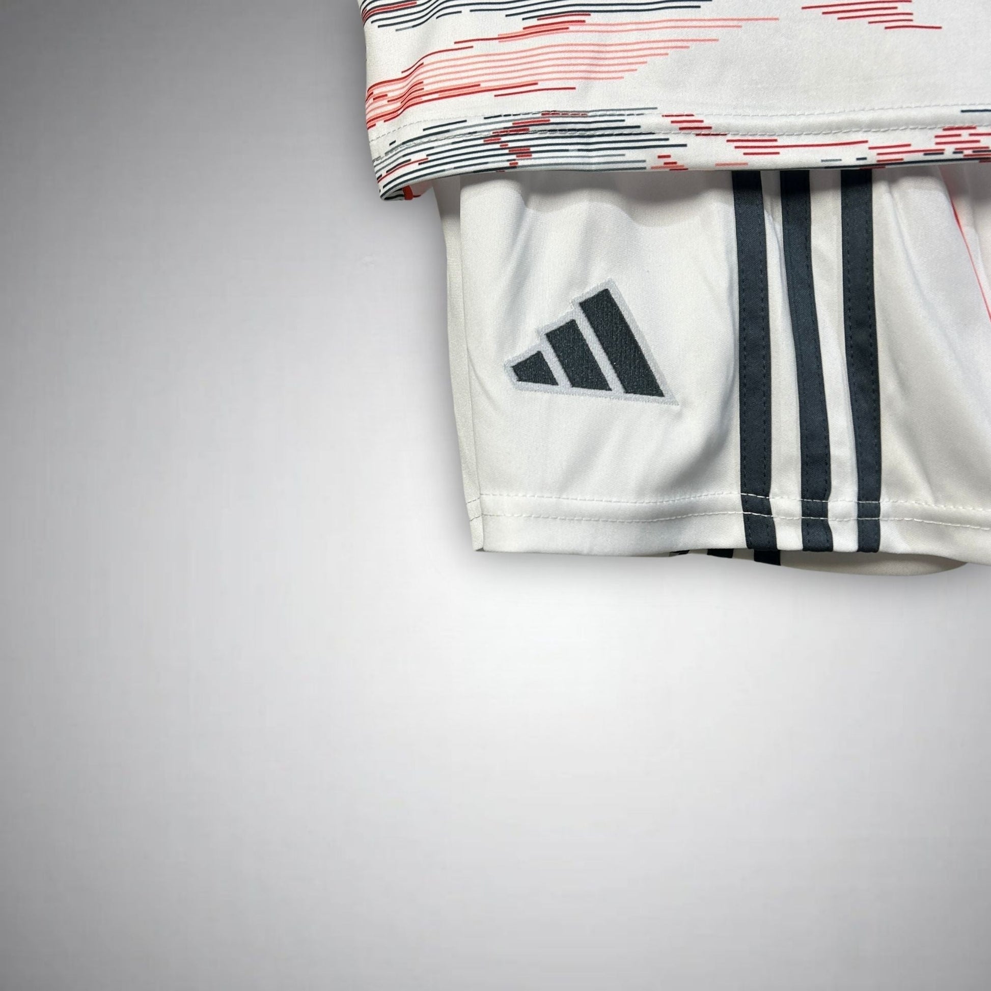 25/26 FC Bayern Away Kids Size Kit