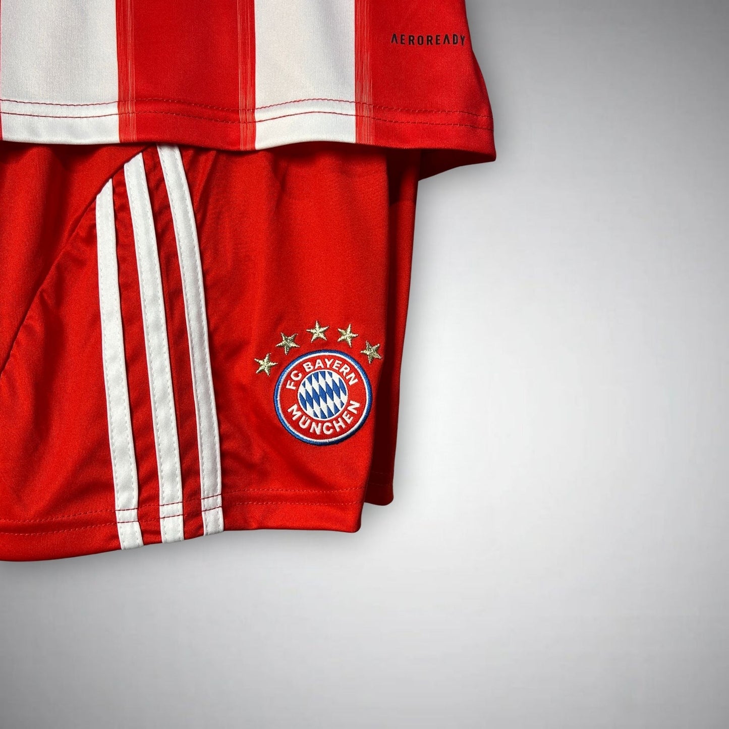 25/26 FC Bayern Home Kids Size Kit