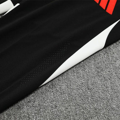 25/26 Liverpool Training White Kids Size Tracksuit