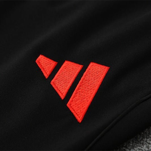 25/26 Liverpool Training White Kids Size Tracksuit