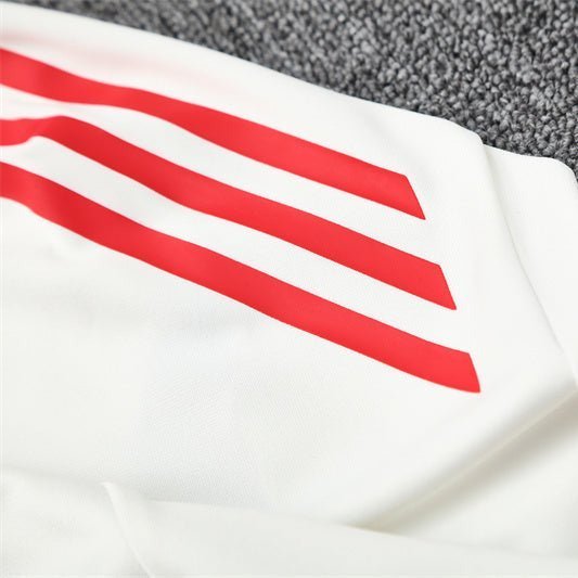 25/26 Liverpool Training White Kids Size Tracksuit