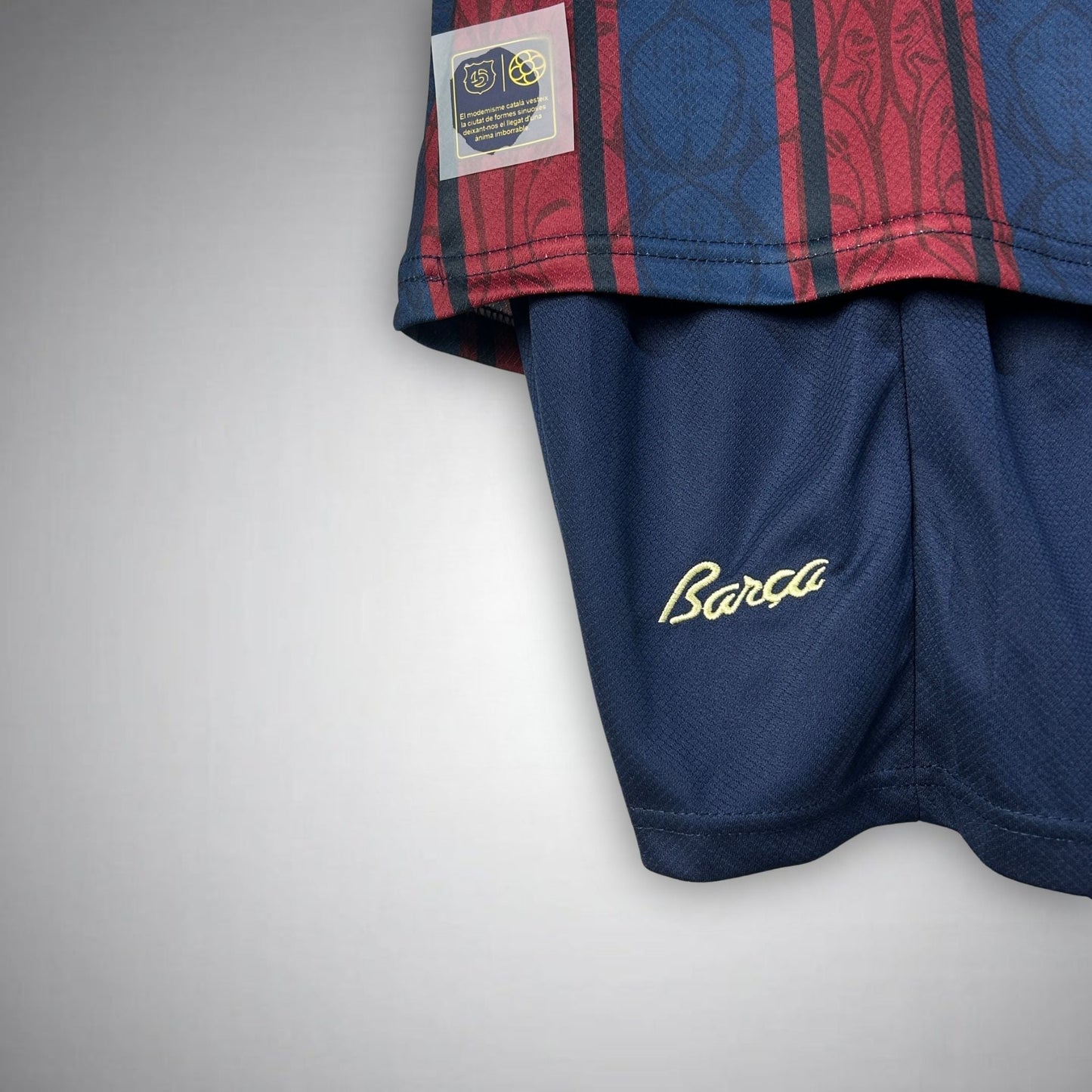FC Barcelona "Catalan Roots" Premium Kids Size Kit
