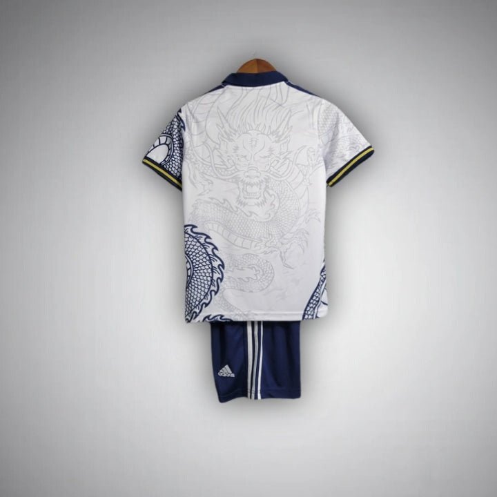 Real Madrid Dragon Blanco Premium Kids Size Kit