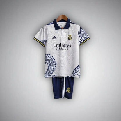 Real Madrid Dragon Blanco Premium Kids Size Kit