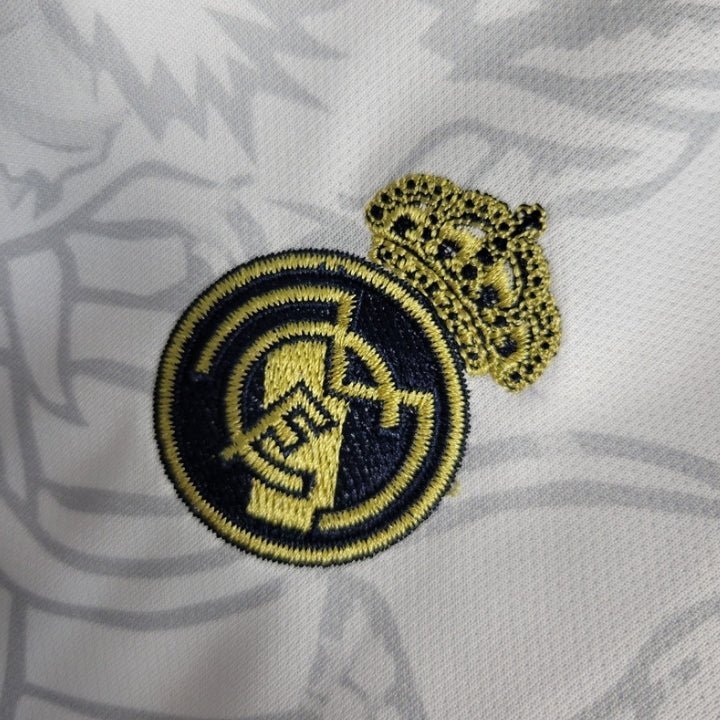 Real Madrid Dragon Blanco Premium Kids Size Kit