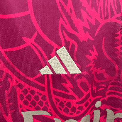 Real Madrid "Dragón De Fuego" Premium Kit
