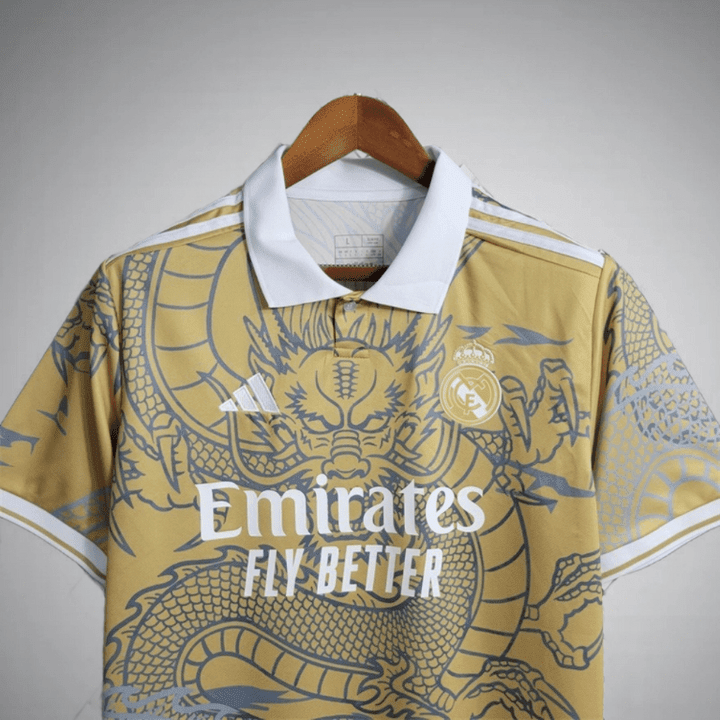 Real Madrid "Dragón Dorado" Premium Kit