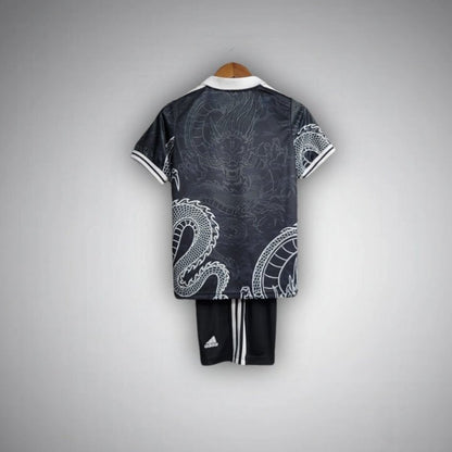 Real Madrid "Dragon Negro" Premium Kids Size Kit