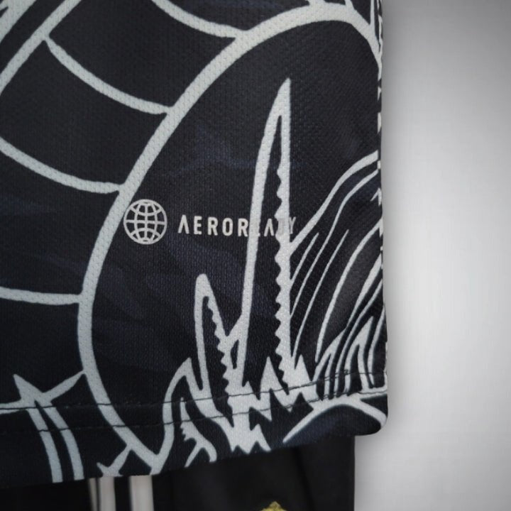 Real Madrid "Dragon Negro" Premium Kids Size Kit