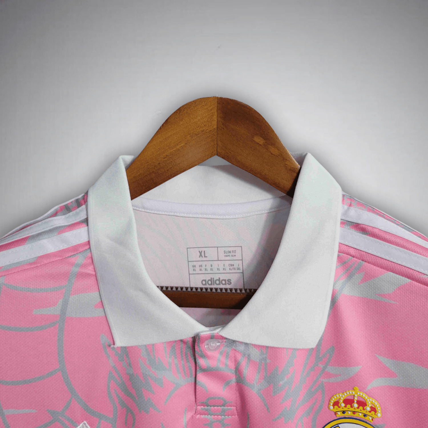 Real Madrid "Hello Kitty" Premium Kit