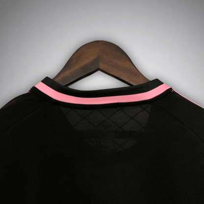 Real Madrid "Pink Kingsnake" Premium Kit