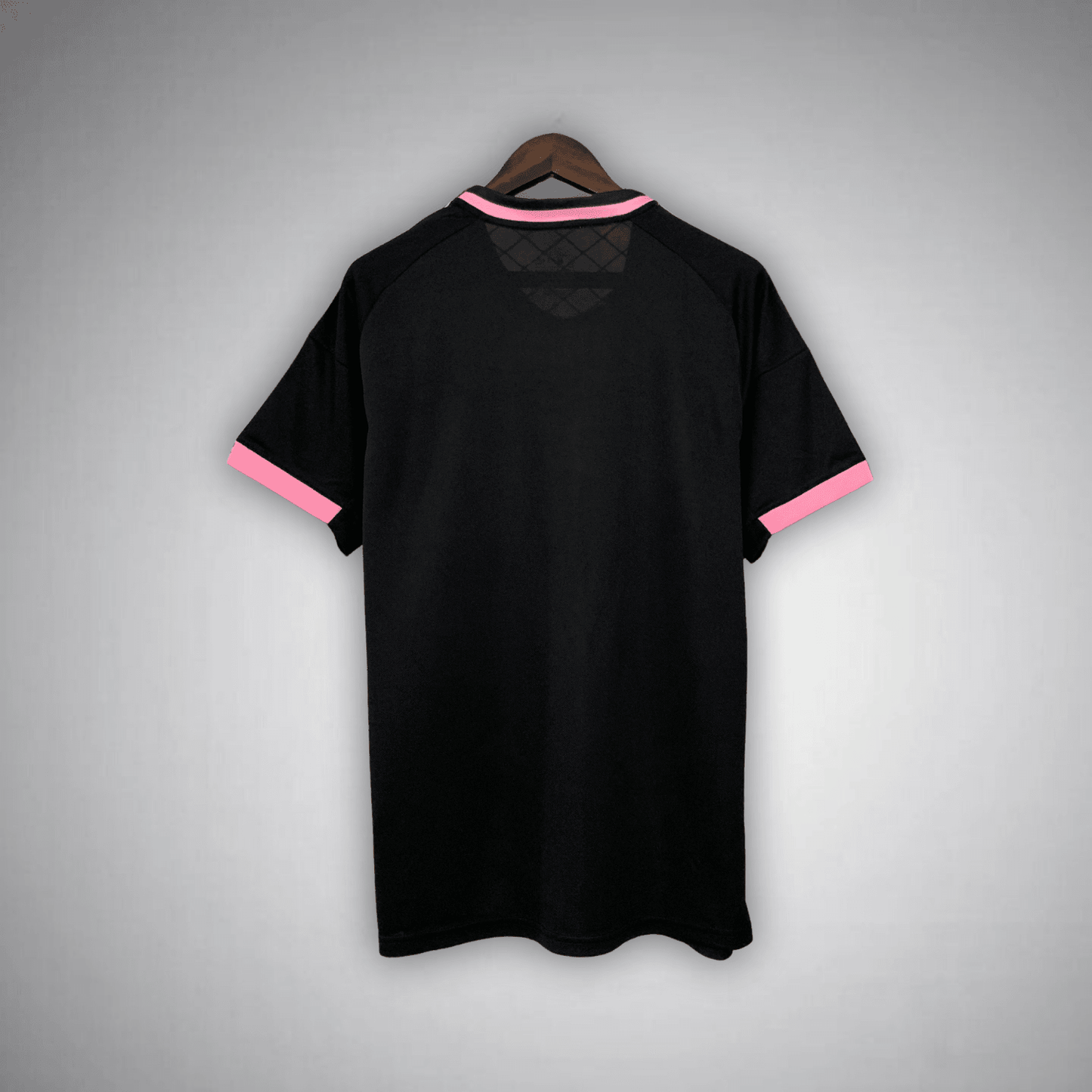 Real Madrid "Pink Kingsnake" Premium Kit