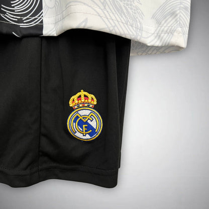 Real Madrid "Yin and Yang" Premium Kids Size Kit