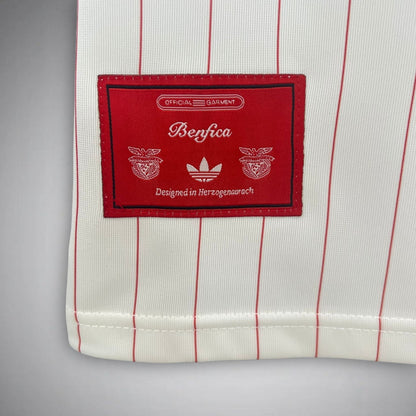 SL Benfica "Retro Stripes" Premium Kit