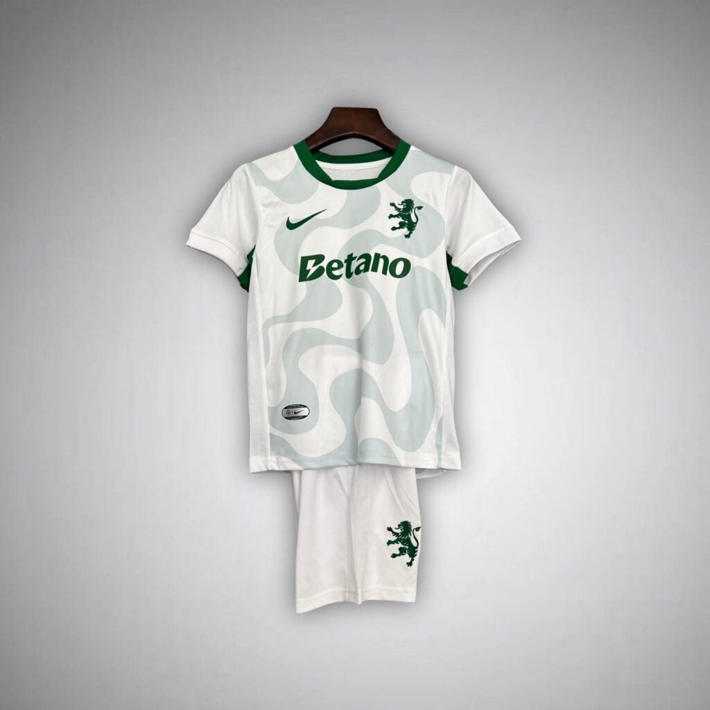 25/26 Sporting CP Fourth Kids Size Kit from FootballPrestige.com - Premium Football Kits